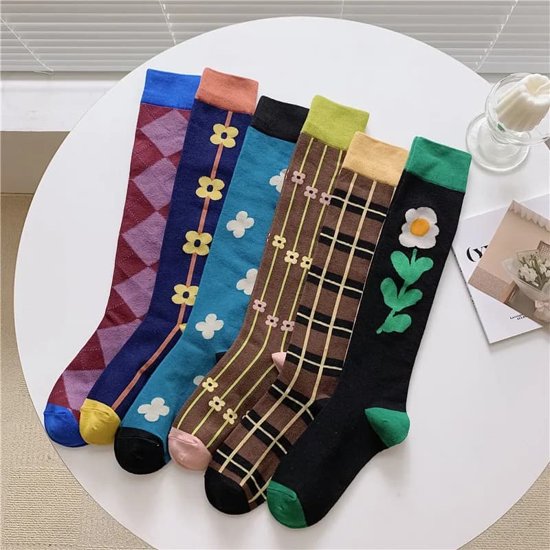 Calf socks European and American ins abstract art knee-length beautiful legs long combed cotton tide socks