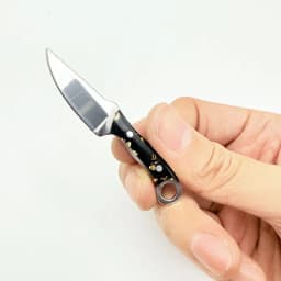 Mini knife, portable box opening knife keychain, pocket knife, Halloween gift, with knife sheath