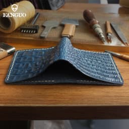 Men Short Leather Wallet Handmade Genuine Leather Card Holder Wallets For Male With Crocodile Pattern Unique Retro Design Purse