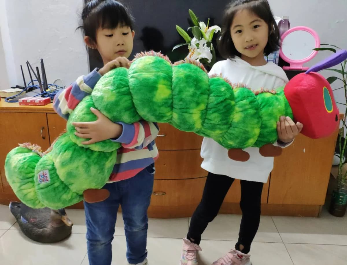 Authentic The Very Hungry Caterpillar By Eric Carle Sstuffed plush toy Kids new