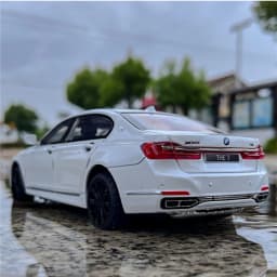 1/24 7 Series 760 LI Alloy Car Model Diecasts Metal Vehicles Car Model Simulation Sound and Light Collection Childrens Toys Gift