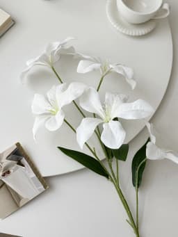 1pc Artificial Silk Flowers Artificial Human-like Flame Orchid Home Living Room Decoration with Artificial Flowers Wedding Windo