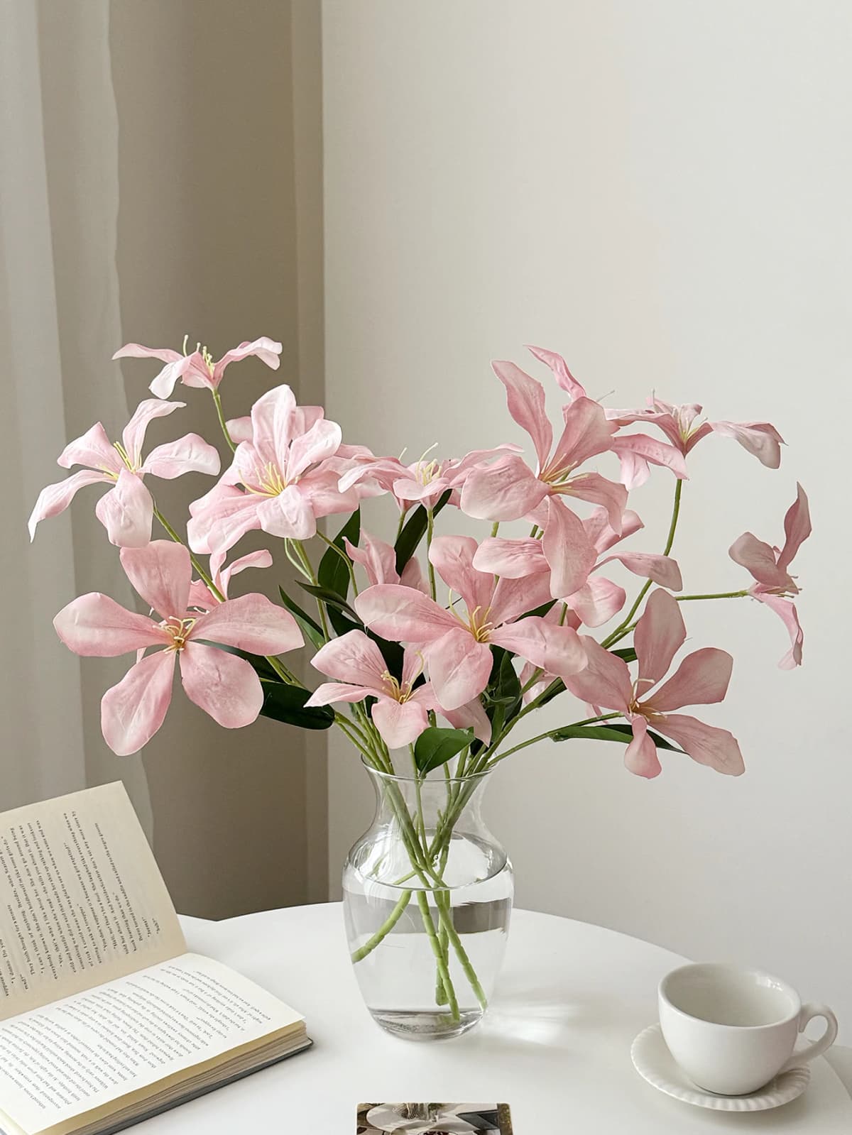 1pc Artificial Silk Flowers Artificial Human-like Flame Orchid Home Living Room Decoration with Artificial Flowers Wedding Windo