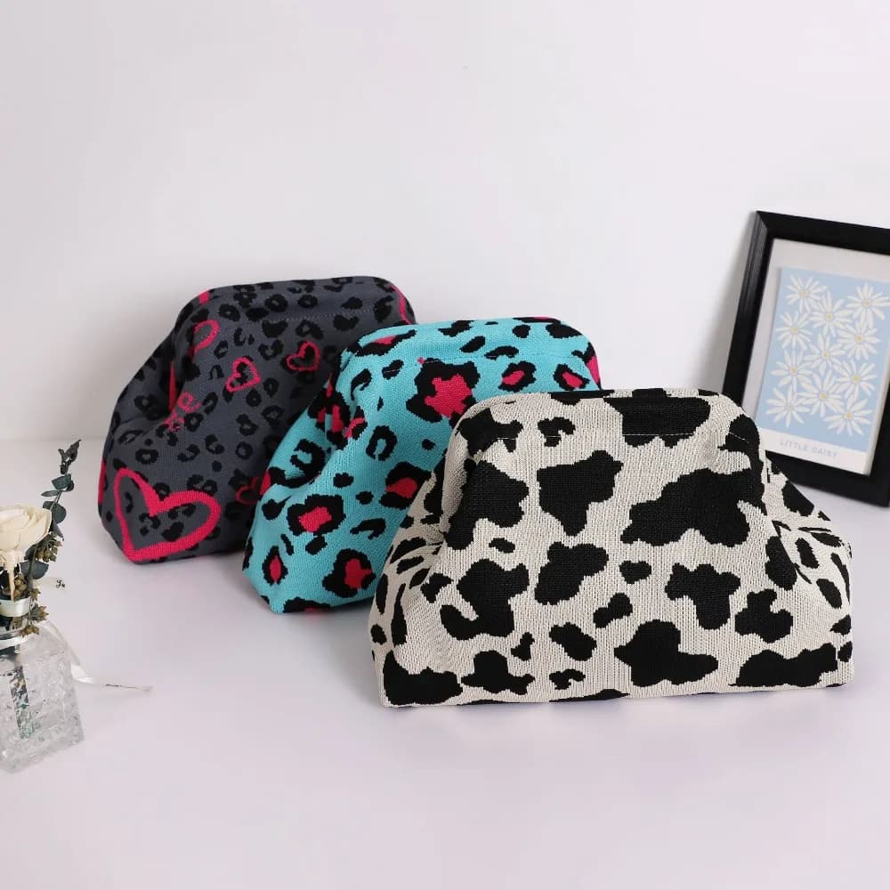 Trendy Cow Print Dot Handbag with High-End Color-Blocking Knitted Clip-On Design, Spacious and Versatile Fashion Tote.