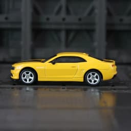 CCA 1:64 Chevrolet Camaro Alloy Sports Car Model Car Children's Toy Birthday Gift rich details, fine workmanship