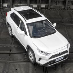 1:24 Toyota RAV4 alloy car model doors and engine hood, trunk can be opened suitable for collection and can be given as a gift