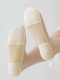 3 Pairs Of Women's Summer And Autumn Soft And Fashionable Thin Anti Slip Padded Short Socks