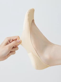 3 Pairs Of Women's Summer And Autumn Soft And Fashionable Thin Anti Slip Padded Short Socks