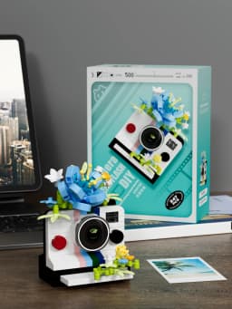 Vintage Camera & Flowers Building Blocks DIY Toys Small Particle Bricks Assembly Puzzle Toys For Friend Gifts Christmas Gifts