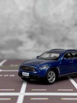 Paudi 1:64 Scale Infiniti QX70S 2012 Metal Car Model 1/64 Diecast Miniature Static Infinity QX70S Vehicle Toys Model Men's Gifts