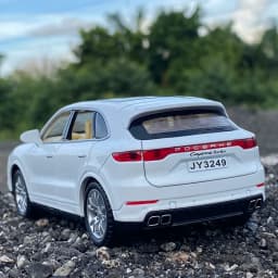 1:32 Cayennes Turbo SUV Panamera Alloy Car Model Diecasts Metal Toy Vehicles Car Model Simulation Sound and Light Childrens Gift