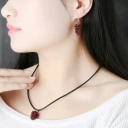 0.6in Natural Material Garnet Grape Pendant Women's Necklace Reiki Healing Decoration Mineral Crystals Bead Raw Stone Jewelry
