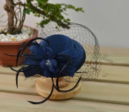 Satin Fascinator Hat With Veil, Bridal Rhiunstone Beaded Hat Fashion Hat for Women Ladies