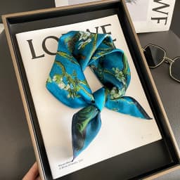 2025 Fashion 100% Real Silk Scarf 53cm Square Bandelet Women's Silk Temperament Small Scarf Neck Decorative Wrap Printed Scarves
