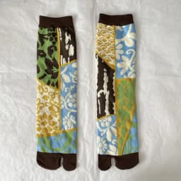 Japanese Multi-Color Jacquard Carrot Chestnut Flower Literary Cute Two-Toe Socks Middle Tube Tabi Split Toe Socks Tide Socks
