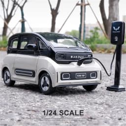 1:18 BAOJUN MINI EV Alloy New Energy Car Model Diecast Metal Toy Vehicles Car Model With Charging Pile Sound and Light Kids Gift