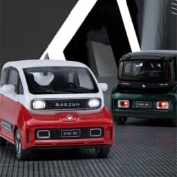 1:18 BAOJUN MINI EV Alloy New Energy Car Model Diecast Metal Toy Vehicles Car Model With Charging Pile Sound and Light Kids Gift
