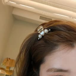 Mini Pearl Hair Claw Women Girls Sweet Cute Hair Claw Chic Barrettes Claw Crab Hairpins Styling Fashion Hair Styling Accessories