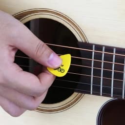 50 pieces Alice Guitar Picks Acoustic Electric Mediator Guitarra Violao Accessories Thickness 0.58 0.71 0.81 0.96 1.20 1.50 MM