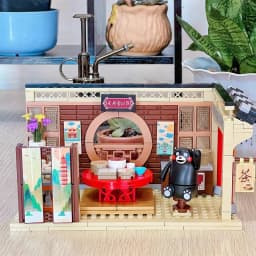 PANLOS Kumamon Bear Creativity Stree View Sakura Flowers House Building Blocks Coffee Shop Country Bricks Toys Gifts For Kids