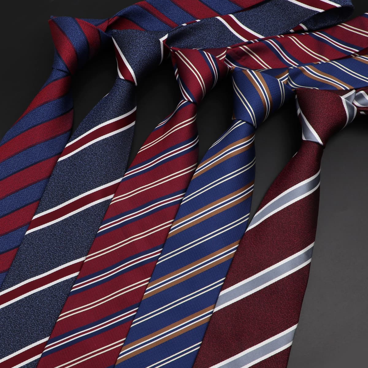 8cm New Fashion Stripe Men's Tie Classic Polyester Bright Necktie Business Meeting Formal Necktie Accessories Daily Wear Cravat