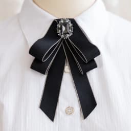 New Fabric Bow Tie Crystal Cloth Art Bowknot Brooch College Style Shirt Collar Pins Fashion Jewelry Gifts for Women Accessories