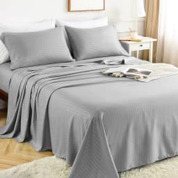 Battilo Bed Sheets 4 Pieces Set Luxury Fitted Flat Sheet with Pillowcases Solid Stripe Bedding Set For Twin Full Queen King Size