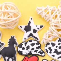 1-18pcs Boots Cowboy Hat Cactus Boys Girls Shoe Charms for Bracelets Sandals PVC Adult Shoes Button Accessories
