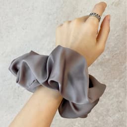 Women Soild Color Oversized Satin Scrunchies Fashion Elastic Hair Ties Ponytail Holder Chiffon Scrunchie Chouchou Cheveux Femme