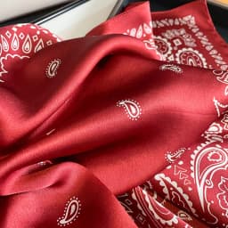 100% Real Silk Scarf Women Square Neck Tie Wrist Shawls Wraps for Ladies Foulard Scarves Pashmina Female Hijab Bandana Bufanda
