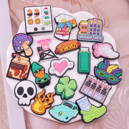 1-43PCS PVC Shoe Charms Flame Clover Eyes Cart Sushi Cup Ghost Tee T-Shirt Hot Dog Buckle Clog Fit Wristbands Accessories