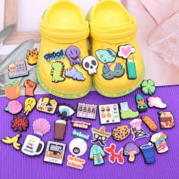 1-43PCS PVC Shoe Charms Flame Clover Eyes Cart Sushi Cup Ghost Tee T-Shirt Hot Dog Buckle Clog Fit Wristbands Accessories