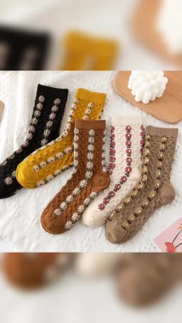 Fashion Harajuku Retro Woman Floral Vintage Socks Novelty Ethnic Print Kawaii Cute Cotton Casual Breathable Ladies Girls Funny