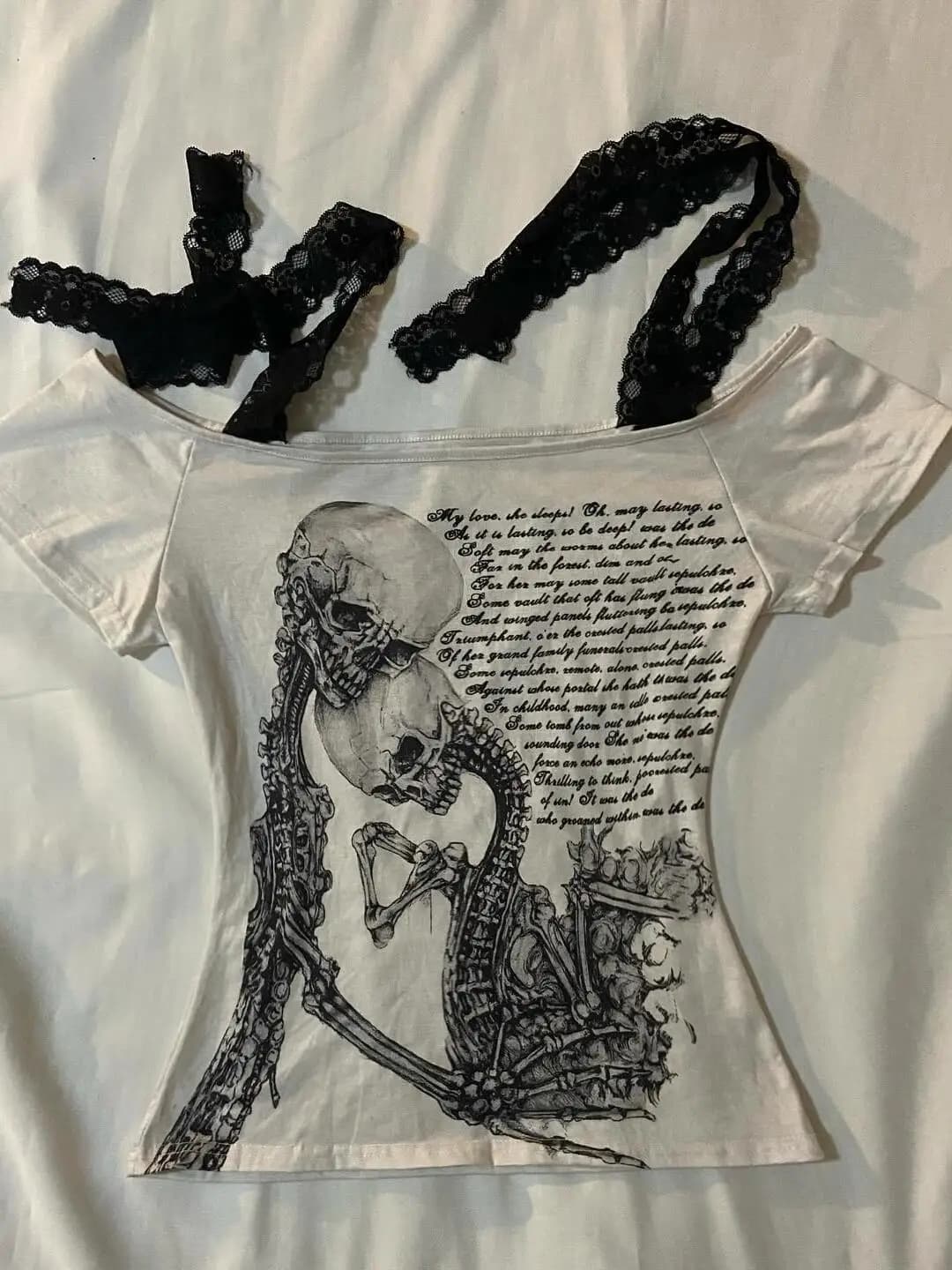 Harajuku Lace Patchwork Short Sleeve T-shirt Women Slim Chic Skull Print T-shirt Women Punk Aesthetic Hottie Tops Streetwear