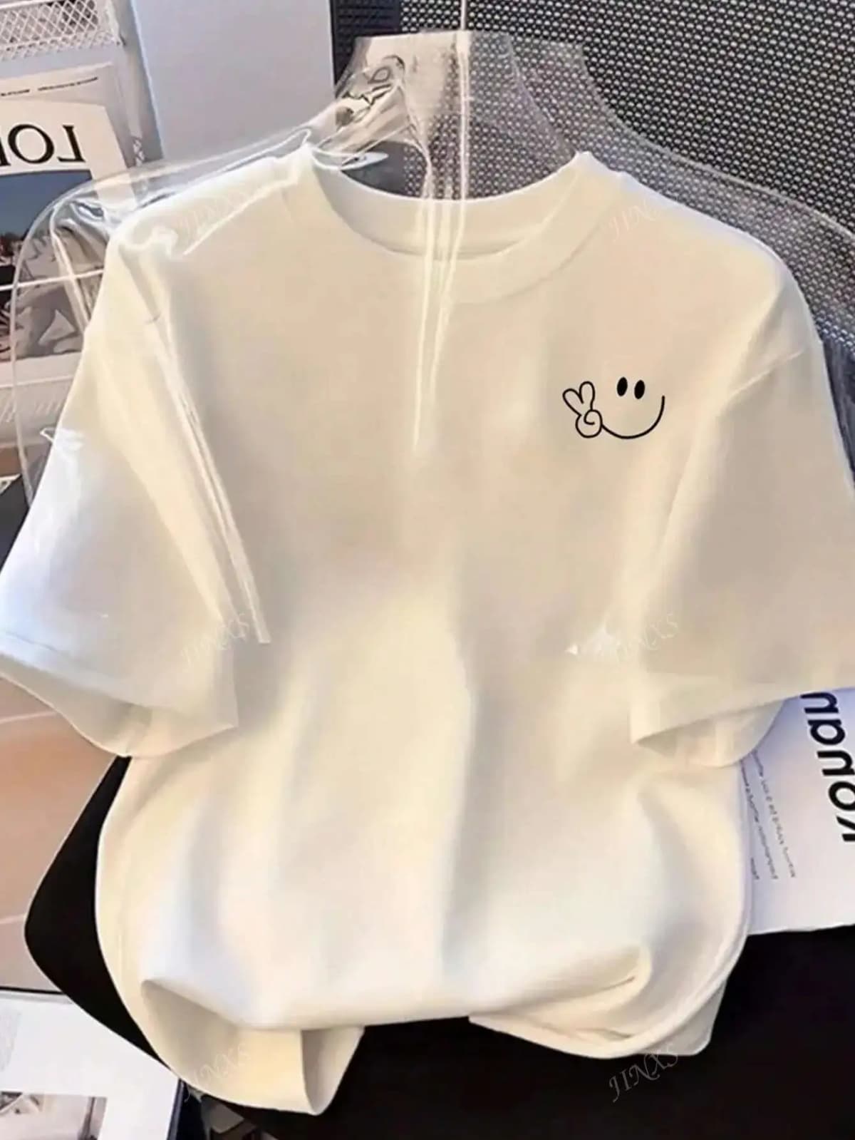 Short Sleeve Round Neck Tops Stylish Tee with Adorable Smile and Peace Sign Design Ideal for Curvy Ladies Into Playful Fashion