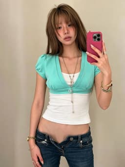 Weird Puss Dopamine Style T-Shirt Women Button Deep V-Neck Puff Sleeve Sexy High Street Hottie Simple Classic Casual Clubwear