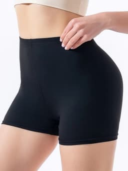 Black base shorts for women to wear as outerwear in summer High-waisted tight elastic and leak-proof wide-leg hot pants
