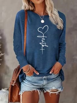 Women's Long-Sleeved Loose Round-Neck Top Elegant Solid Color Polyester Knitted T-Shirt Autumn and Winter Fashion Heart Pattern