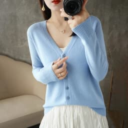 2026 New V-Neck Temperament Small Fragrant Wind Women Loose Sweater Coat Special Offer Cardigan ZHI D035