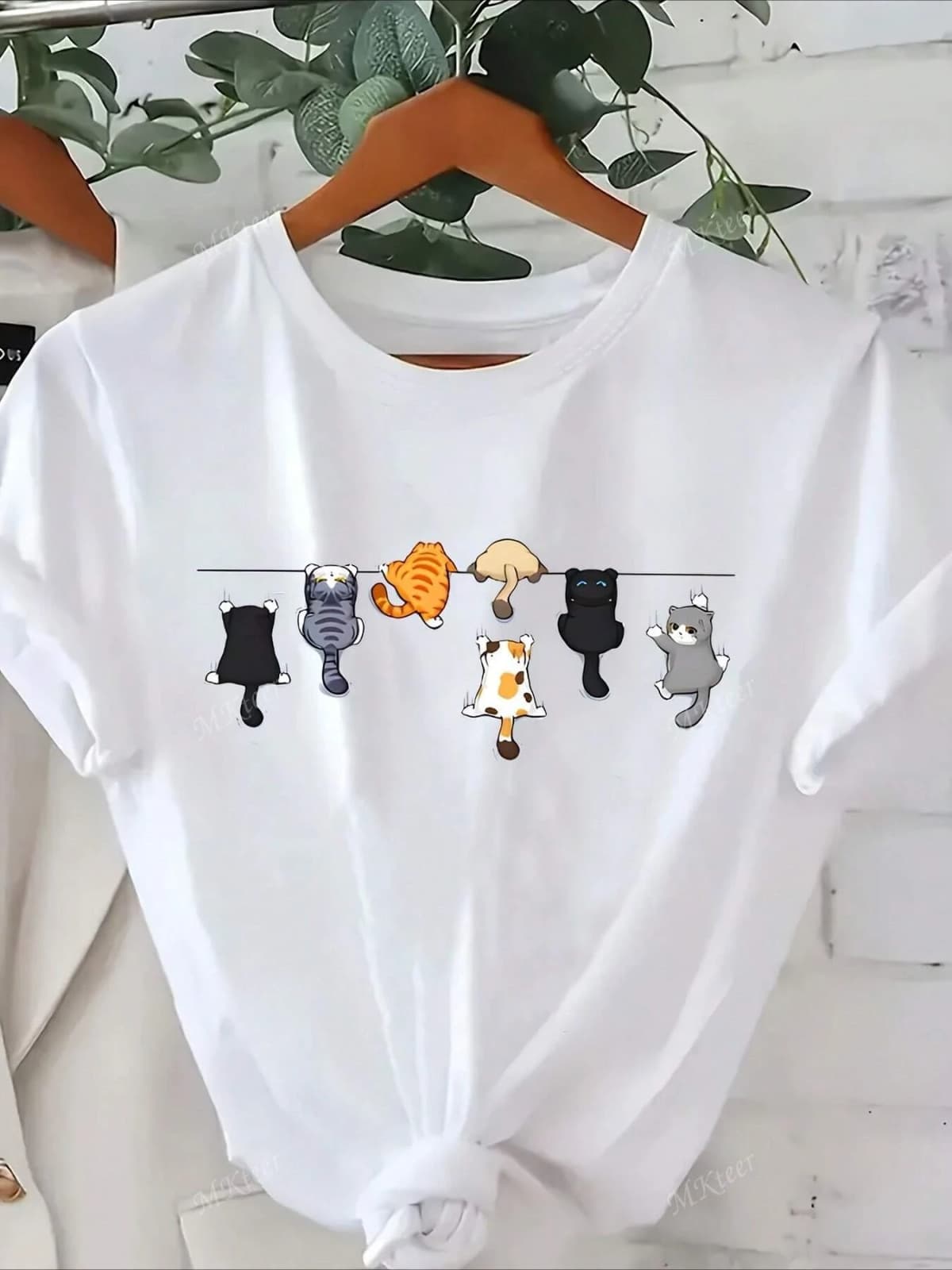 Women's Cute Cat Print Round Neck Short Sleeve Casual T-Shirt White Short Sleeve with Unique Cat Print Clothing Tee Female Tops