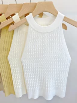 2026 Summer New Women's Knitted Halter Camisole Slim Fit Sleeveless Base Tank Tops Solid Color O-neck Outerwear Vests Crop Tops