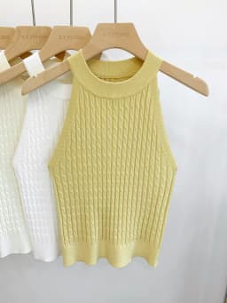 2026 Summer New Women's Knitted Halter Camisole Slim Fit Sleeveless Base Tank Tops Solid Color O-neck Outerwear Vests Crop Tops