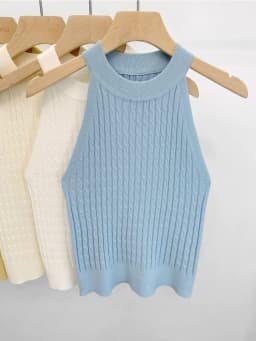2026 Summer New Women's Knitted Halter Camisole Slim Fit Sleeveless Base Tank Tops Solid Color O-neck Outerwear Vests Crop Tops