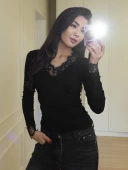 Women's V-neck Lace Splicing Top European American Style Casual Wear Autumn New Waist Exposed Fashionable Umbilical