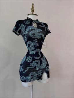 National Trend Style Dragon Pattern Improved Cheongsam, Short-Sleeved Stand-Up Collar with Buttoned Sexy Slit Short Skirt