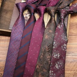 2025 Luxury Silk Neckties For Men Red Brown Flower Neck Ties 7cm Casual Neckwear Suit Accessories Wedding Skinny Tie Cravat Gift