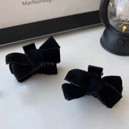 Elegant Velvet Bow Small Hair Clip Vintage for Women, Vintage Side Swept Hair Clip, Daily Casual Evening Wedding Date Unique