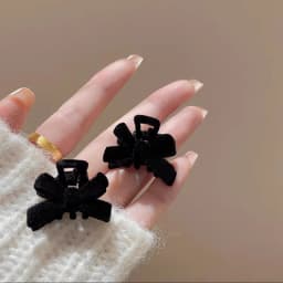 Elegant Velvet Bow Small Hair Clip Vintage for Women, Vintage Side Swept Hair Clip, Daily Casual Evening Wedding Date Unique