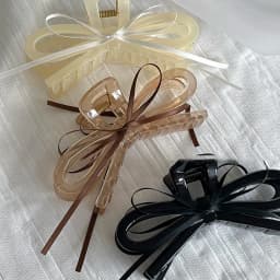2025 New Acrylic Hair Claw Ribbon Bow Transparent Shark Gripper For Women Girls Summer Outdoor Simple Hair Accessories 12cm