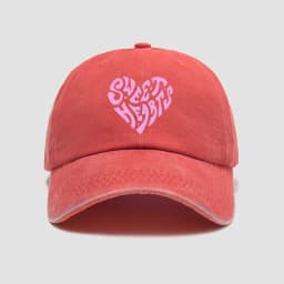 Pink heart-shaped letter printed baseball cap, versatile for daily use, sweet girl's hat, outdoor sun protection and shading